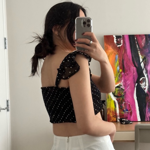 Cropped Scrunchie Top - Picture 2 of 5